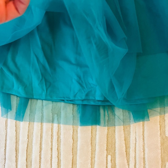 Super cute short turquoise strapless mini dress size medium! - Picture 8 of 9